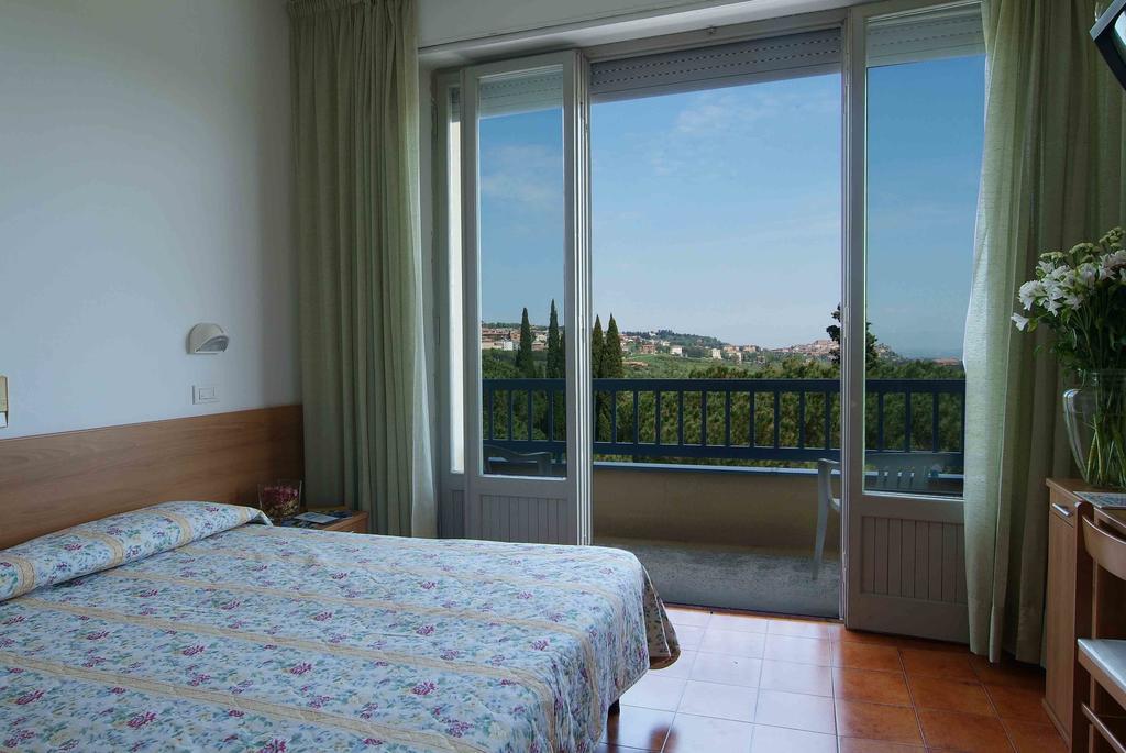 Albergo Le Sorgenti Chianciano Terme Phòng bức ảnh