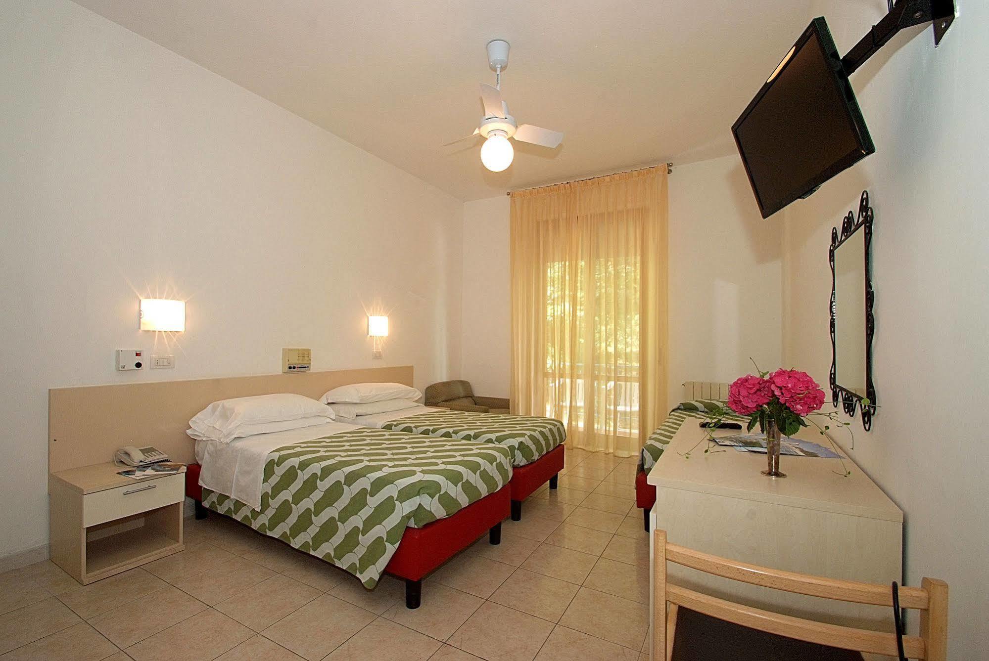 Albergo Le Sorgenti Chianciano Terme Ngoại thất bức ảnh