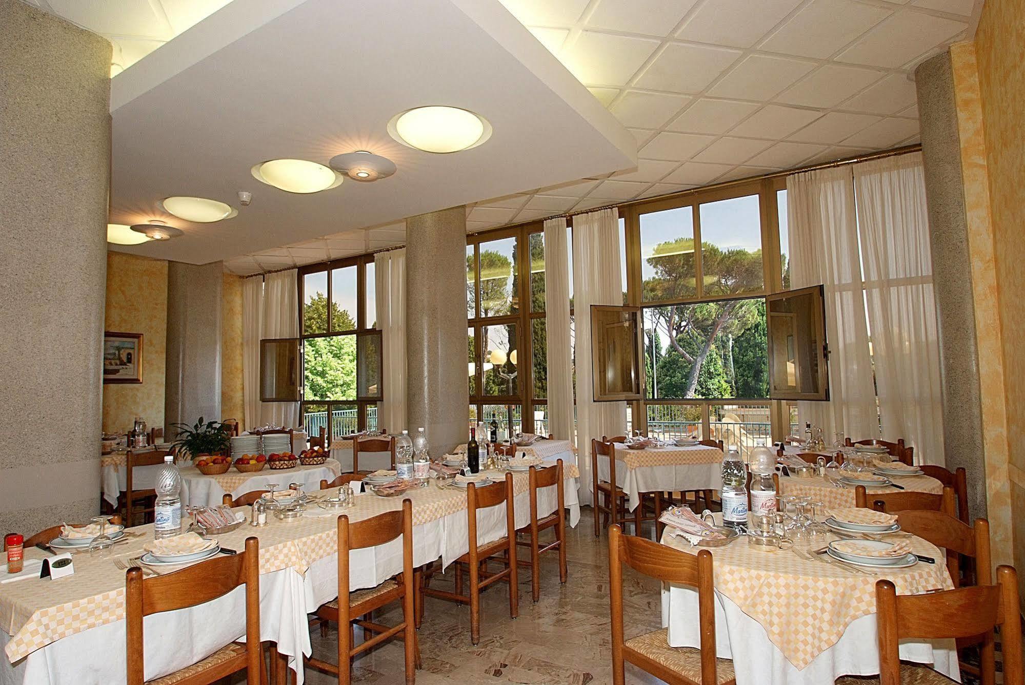 Albergo Le Sorgenti Chianciano Terme Ngoại thất bức ảnh